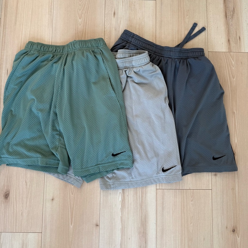 Nike Dri-FIT Shorts set - Green, Light Gray, Dark Gray